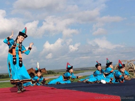 ナダム草原の観光祭り ナダム草原の観光祭り