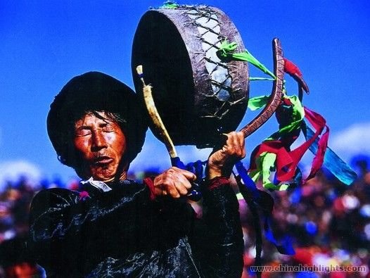 イ族松明祭り イ族松明祭り