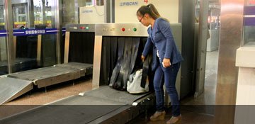 荷物チェック
