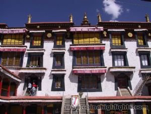 チベット．ラサハイライトツアー3日間