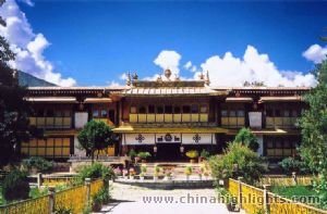 チベット人気４都市を巡る感動の旅（9泊10日）