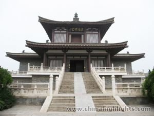 氀門寺の珍宝館