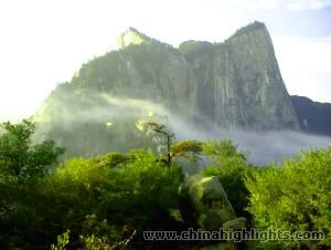 茀山の風景